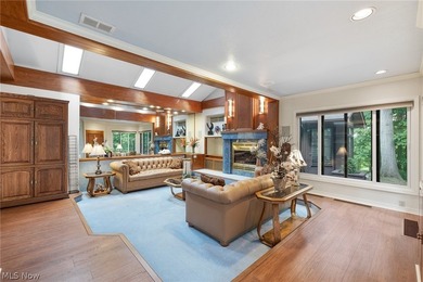 Sprawling ranch on 0.45 acres backing up to Metroparks in - photo 8