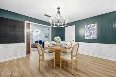 Welcome to Neptune Beach's ''Flagship House'' - a rare - photo 21