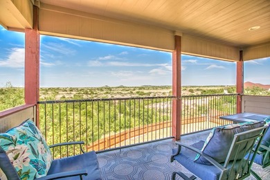 Step into this stunning 4-bedroom, 2-bathroom home with over 2 - photo 6