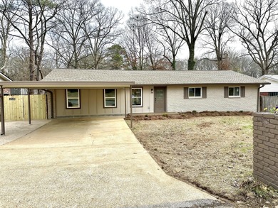 Chickamauga Lake Home Sale Pending in Chattanooga Tennessee