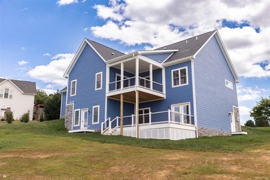 Modern farmhouse, 4 Bed 3 Bath, minutes from historic downtown - photo 7