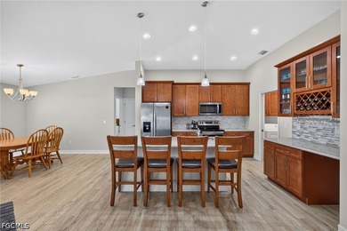 Quality construction, thoughtful upgrades, and a prime Southwest - photo 9