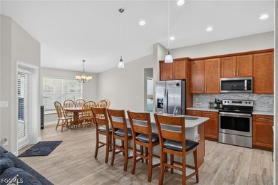 Quality construction, thoughtful upgrades, and a prime Southwest - photo 10