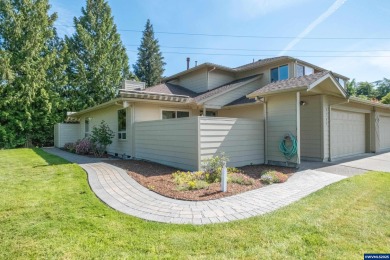 (private lake, pond, coastal) Home For Sale in Albany Oregon