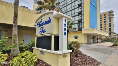 Life really is better in the Shores! Welcome to an incredible - photo 1
