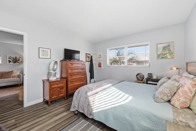 Welcome to easy Florida living in this beautifully maintained - photo 19