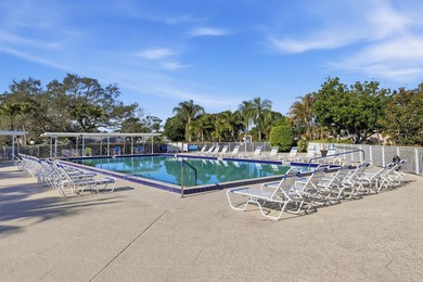 Welcome to easy Florida living in this beautifully maintained - photo 26