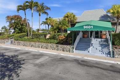 Welcome to easy Florida living in this beautifully maintained - photo 30