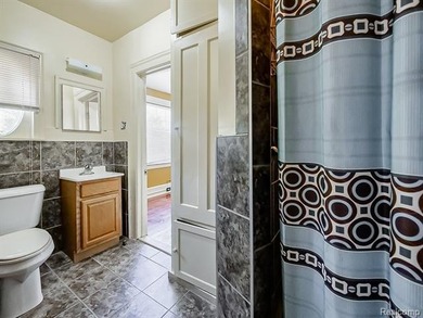 Discover a rare investment opportunity in the heart of Detroit - photo 45