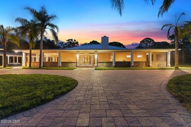 Welcome to your own private estate, where luxury, tranquility - photo 1