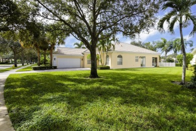 (private lake, pond, creek) Home For Sale in Palm Beach Gardens Florida