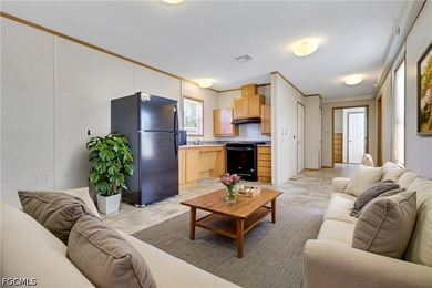 Situated on over half an acre, this pristine three-bedroom - photo 2
