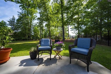 Like-new construction in one of the most sought-after sections - photo 16