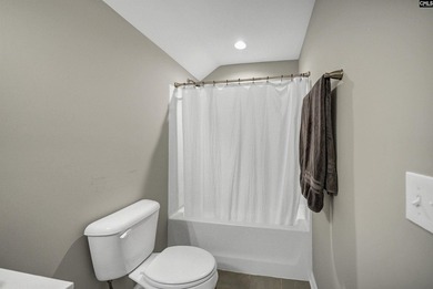 Like-new construction in one of the most sought-after sections - photo 20