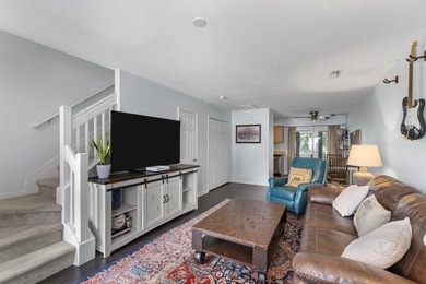 Wonderful two bedroom townhome in sought after Beresford Commons - photo 4