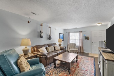 Wonderful two bedroom townhome in sought after Beresford Commons - photo 5