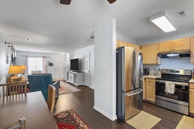 Wonderful two bedroom townhome in sought after Beresford Commons - photo 7