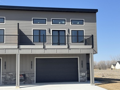 McCook Lake Home For Sale in No. Sioux City South Dakota