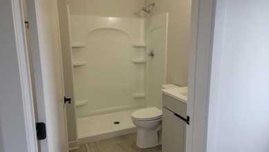 Welcome to luxury living redefined in Lakeshore Estates!! - photo 8