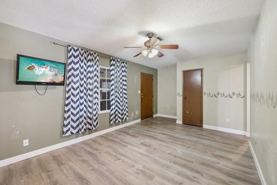 This inviting 2-bedroom, 2-bath Lakewood Park home blends - photo 3