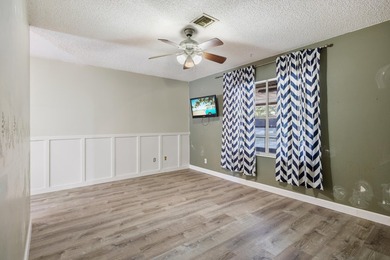This inviting 2-bedroom, 2-bath Lakewood Park home blends - photo 5