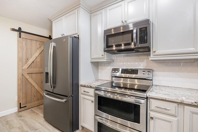 This inviting 2-bedroom, 2-bath Lakewood Park home blends - photo 10