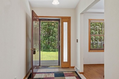 Move-in ready 3-bed, 3-bath ranch on a private, heavily wooded 1 - photo 3