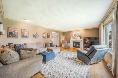 Come check out this beautiful 2-story home in the desirable Town - photo 4