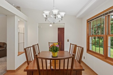 Move-in ready 3-bed, 3-bath ranch on a private, heavily wooded 1 - photo 8