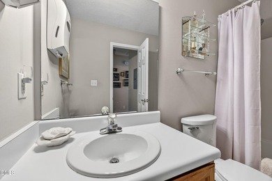 Very rare opportunity to own a true lakefront ranch with a - photo 11