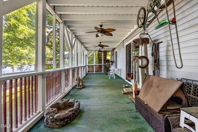 Very rare opportunity to own a true lakefront ranch with a - photo 19