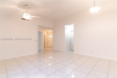 This beautiful corner residence is nestled in a quiet cul-de-sac - photo 8