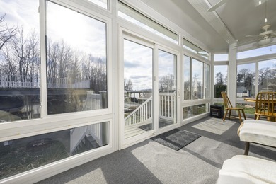 Beautiful 3 bed/2.5 bath waterfront home on Long Island - photo 11