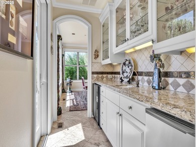 Deer Creek Estate: A rare sanctuary offering main-level living - photo 15