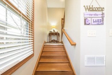 Beautiful 3 bed/2.5 bath waterfront home on Long Island - photo 15
