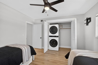BOATER'S PARADISE ON THE INTERCOASTAL! Beautifully updated - photo 21