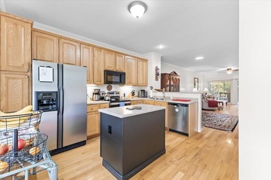 Escape to this stunning 3 bedroom, 3.5 bathroom waterfront - photo 5
