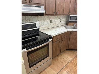Welcome to this lovely Florida Condo located in a quiet - photo 2