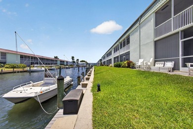 BOATER'S PARADISE ON THE INTERCOASTAL! Beautifully updated - photo 32