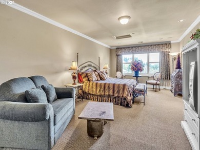 Deer Creek Estate: A rare sanctuary offering main-level living - photo 32