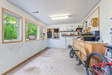 Beat the heat this summer with a new HVAC Unit on this home - photo 33