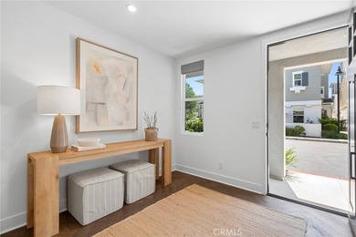 Rarely available, this exceptional 3-bedroom, 2.5-bath end-unit - photo 4