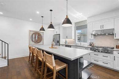 Rarely available, this exceptional 3-bedroom, 2.5-bath end-unit - photo 6