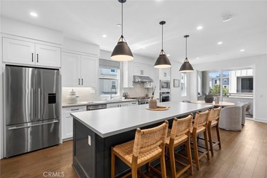 Rarely available, this exceptional 3-bedroom, 2.5-bath end-unit - photo 7