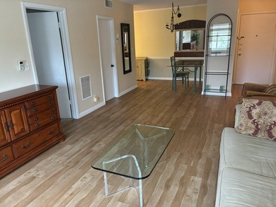 Welcome to this lovely Florida Condo located in a quiet - photo 7
