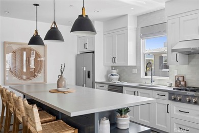 Rarely available, this exceptional 3-bedroom, 2.5-bath end-unit - photo 8