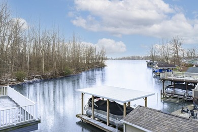 Beautiful 3 bed/2.5 bath waterfront home on Long Island - photo 38