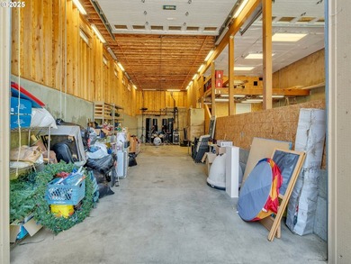Deer Creek Estate: A rare sanctuary offering main-level living - photo 39