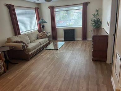 Welcome to this lovely Florida Condo located in a quiet - photo 10