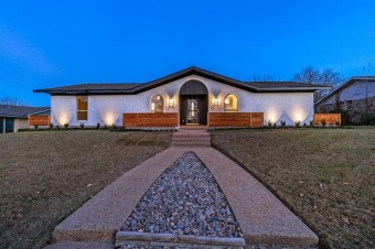 Lake Ray Hubbard Home Sale Pending in Rockwall Texas